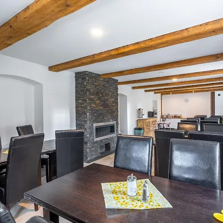 Houda Bouda - Penzion&apartmány Boží Dar