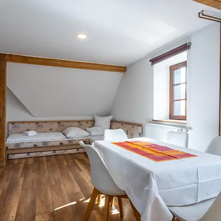 Penzion Houda Bouda - Penzion&apartmány *