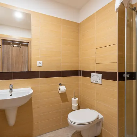Houda Bouda - Penzion&apartmány Penzion Boží Dar