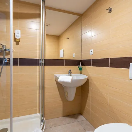 Houda Bouda - Penzion&apartmány 3* Boží Dar