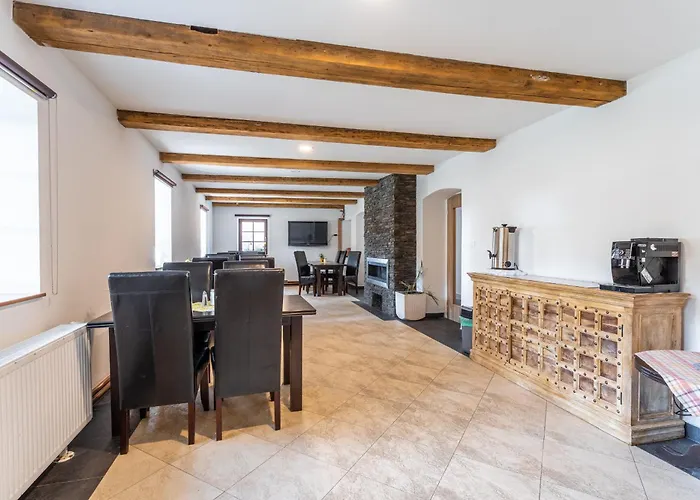 Houda Bouda - Penzion&apartmány 3* Boží Dar