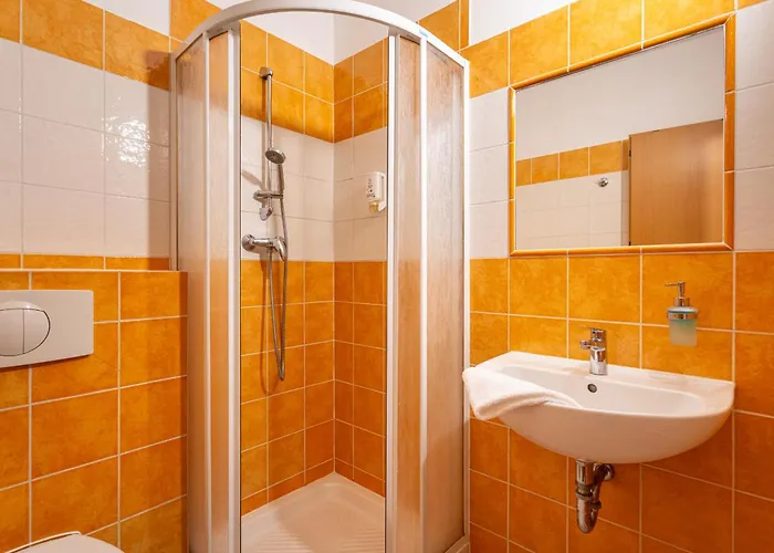 Houda Bouda - Penzion&apartmány Vendégház 3*